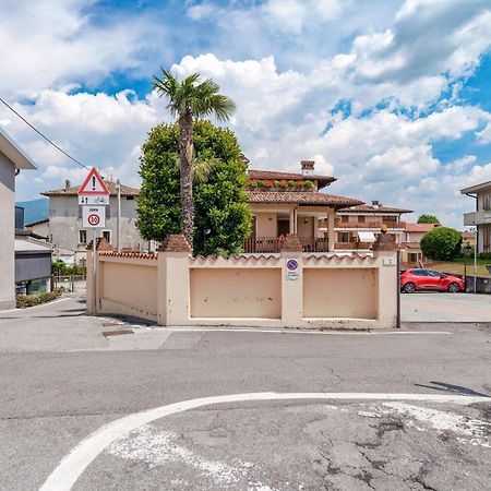 דירות איסאו La Casa Di Giuliano מראה חיצוני תמונה